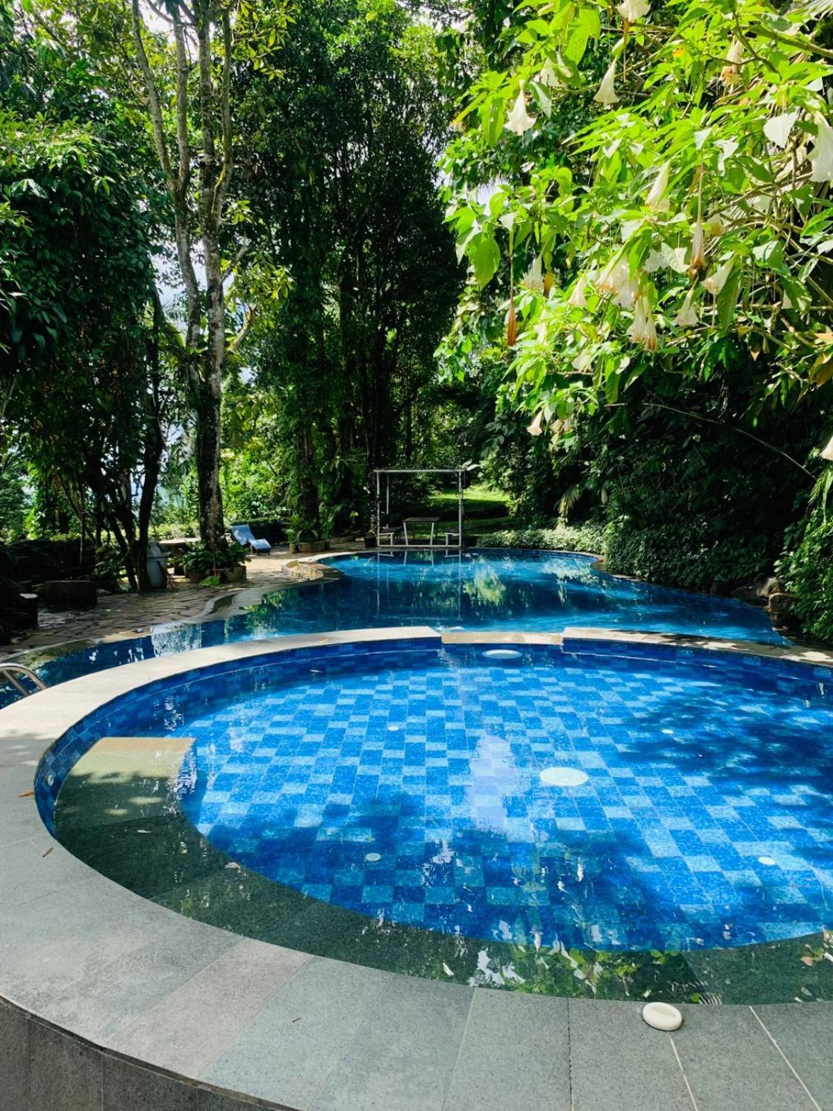 Habitat Hills Hotel Cisarua Ngoại thất bức ảnh