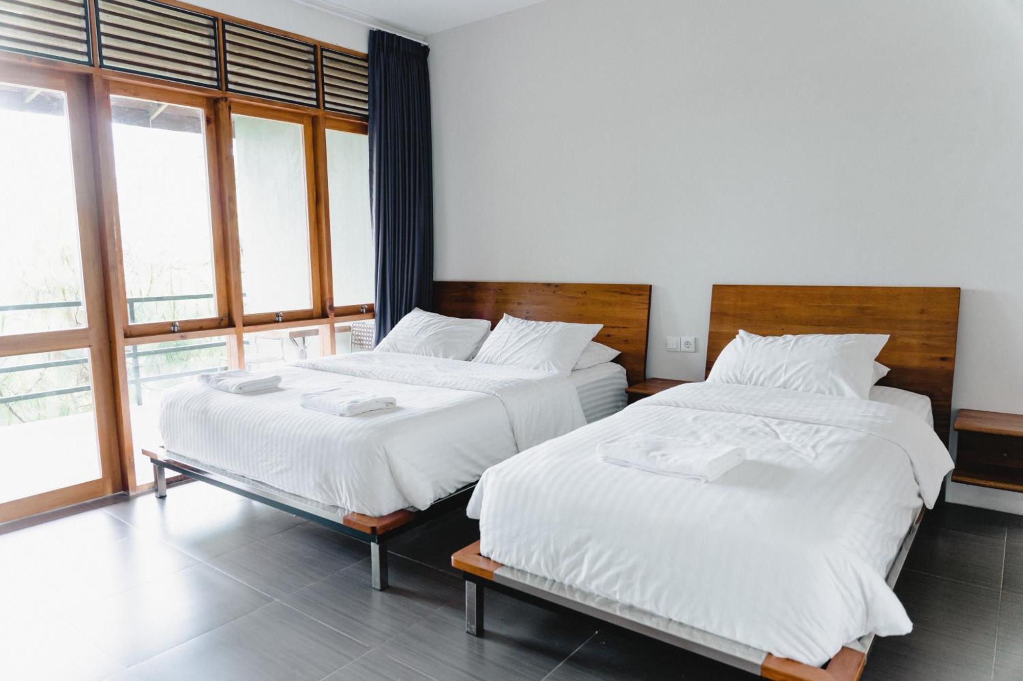 Habitat Hills Hotel Cisarua Ngoại thất bức ảnh
