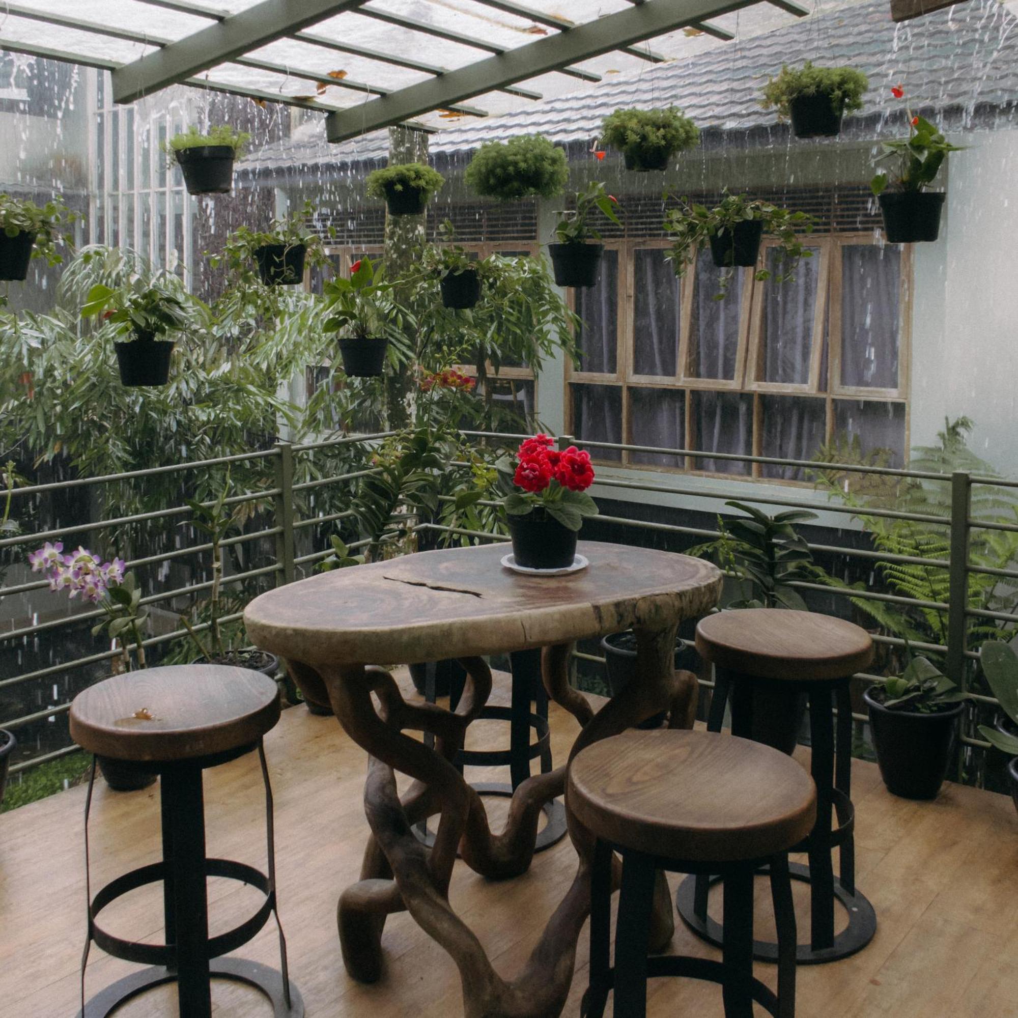 Habitat Hills Hotel Cisarua Ngoại thất bức ảnh