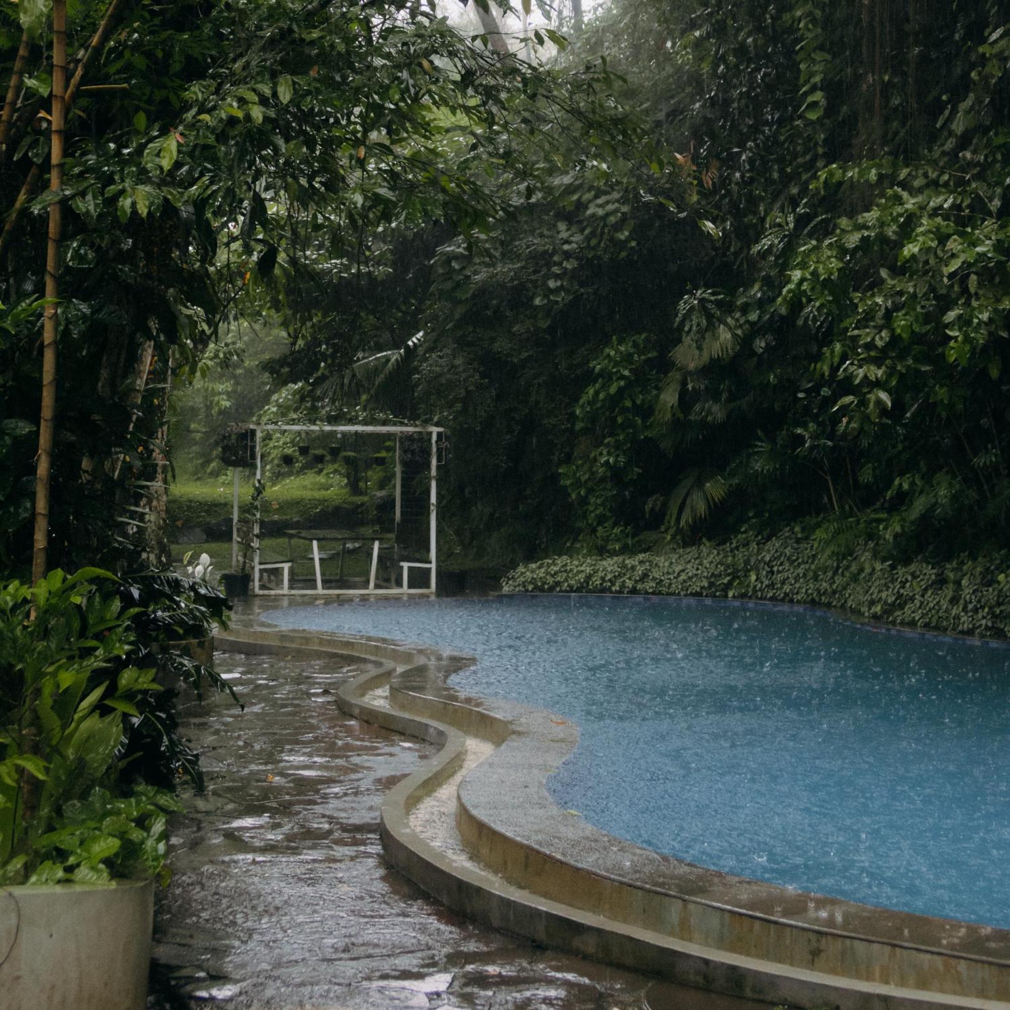 Habitat Hills Hotel Cisarua Ngoại thất bức ảnh